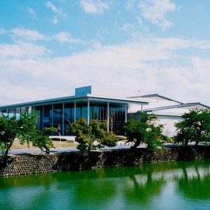 「伝国の杜」置賜文化ホール・米沢市上杉博物館