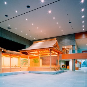 「伝国の杜」置賜文化ホール・米沢市上杉博物館